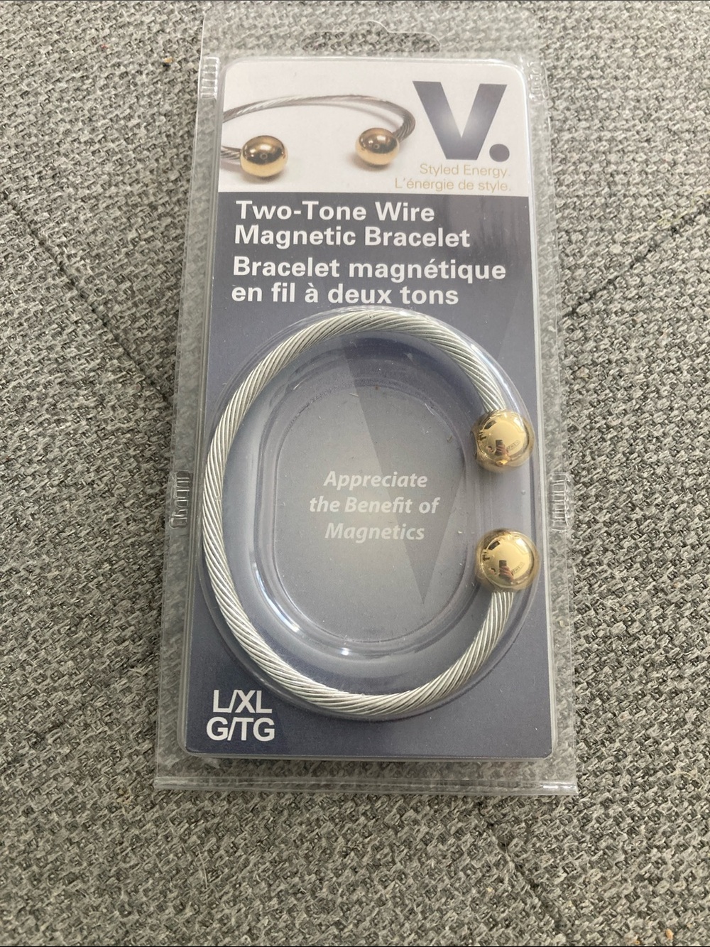 Two-Tone Magnetic Wire Bracelet - Silver and Gold